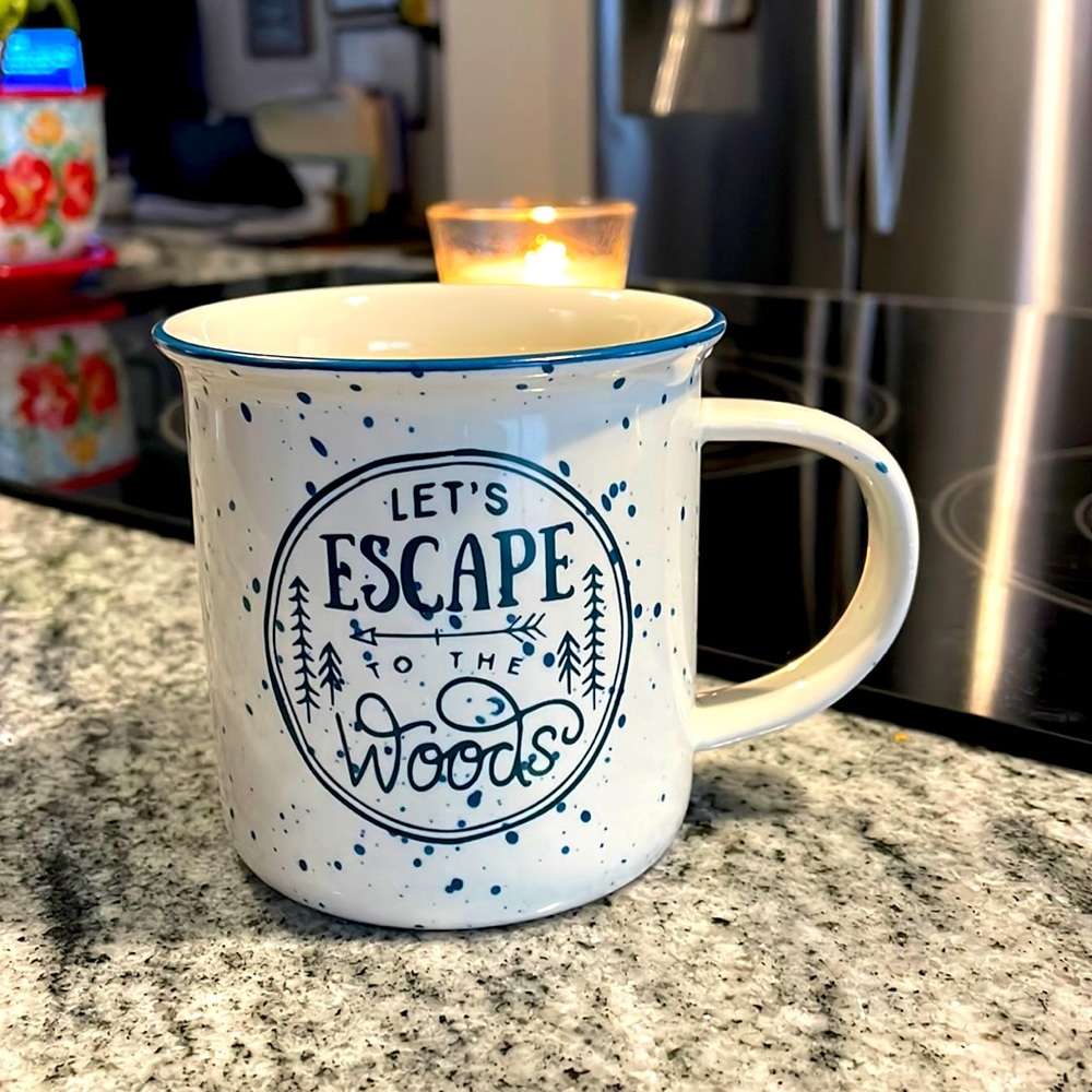 Let’s escape to the woods mug ☕️